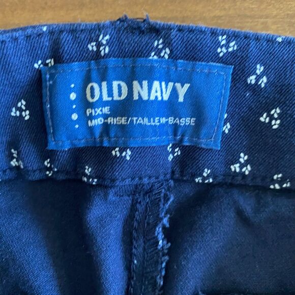 Old Navy Patterned Pixie Pants Women's 6 - Picture 4 of 10